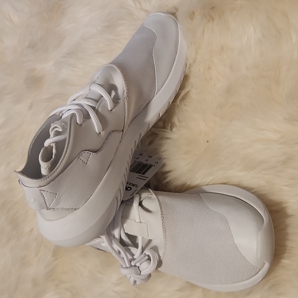 ADIDAS Tubular Entrap - Picture 2 of 5